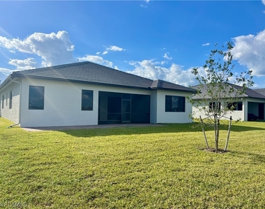 5114 Penella Avenue - Photo Thumbnail 25