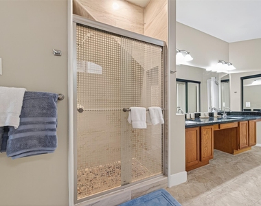 6635 Queensclub Drive - Photo Thumbnail 28