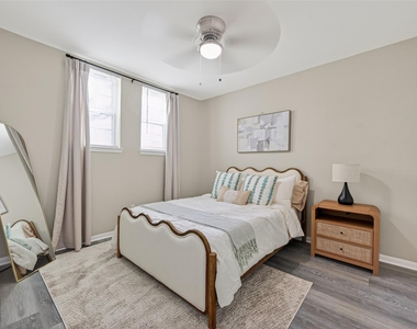 6635 Queensclub Drive - Photo Thumbnail 21