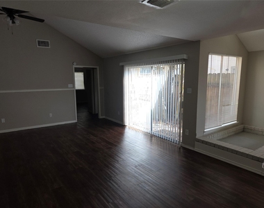 6303 Gladewell Drive - Photo Thumbnail 3