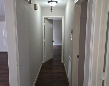 6303 Gladewell Drive - Photo Thumbnail 13