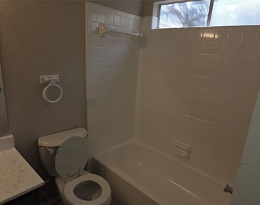 6303 Gladewell Drive - Photo Thumbnail 12