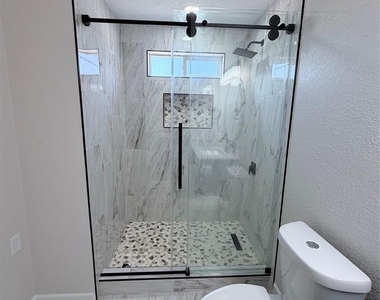 2915 Creston Drive - Photo Thumbnail 21