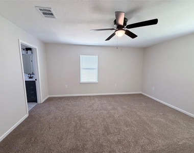 2915 Creston Drive - Photo Thumbnail 16