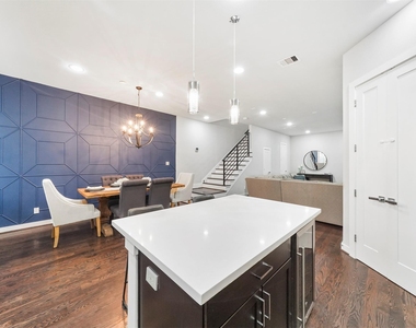 1309 Laird Street - Photo Thumbnail 4