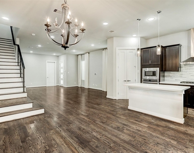 1309 Laird Street - Photo Thumbnail 7