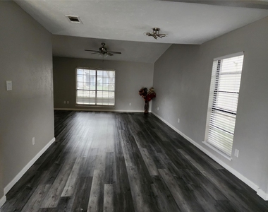17307 S Yorkglen Drive - Photo Thumbnail 2