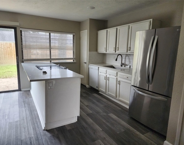 17307 S Yorkglen Drive - Photo Thumbnail 5