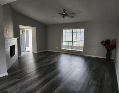 17307 S Yorkglen Drive - Photo Thumbnail 1