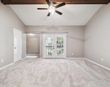 11711 Memorial Drive - Photo Thumbnail 7