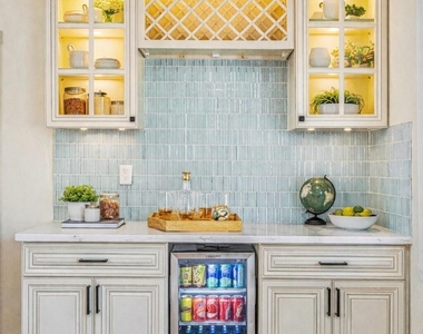 10042 Lazy Oaks Street - Photo Thumbnail 12