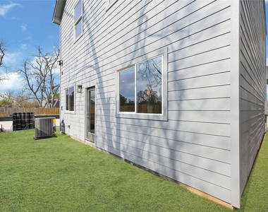 706 Savonna - Photo Thumbnail 20