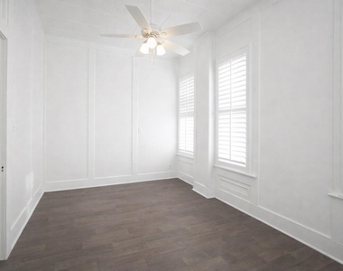 211 Milam - Photo Thumbnail 3