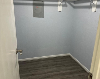 2800 Jeanetta Street - Photo Thumbnail 27
