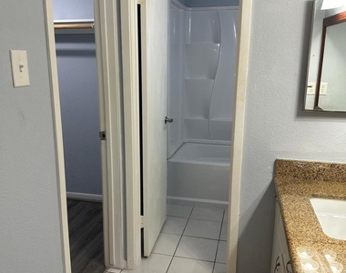 2800 Jeanetta Street - Photo Thumbnail 23