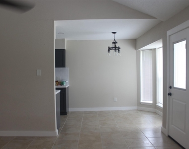 4920 Deerwood Circle - Photo Thumbnail 5
