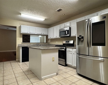 11 Cottage Grove Place - Photo Thumbnail 11