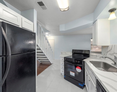 12755 Mill Ridge Drive - Photo Thumbnail 11