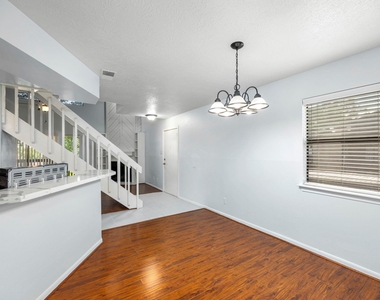 12755 Mill Ridge Drive - Photo Thumbnail 9