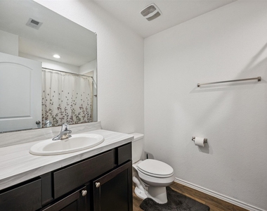 5102 Hedgerose Lane - Photo Thumbnail 23