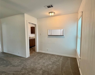 234 Jasmine Street - Photo Thumbnail 4