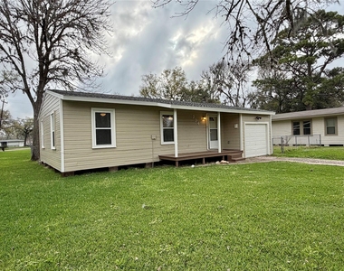 234 Jasmine Street - Photo Thumbnail 1