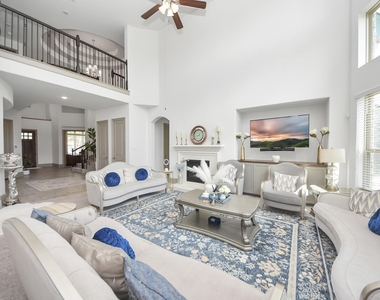 1911 Sapphire Pines Lane - Photo Thumbnail 8