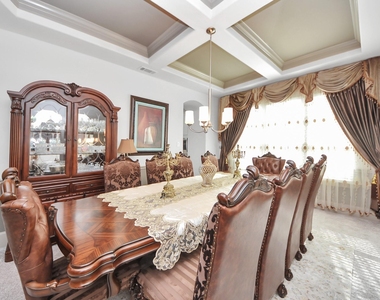 1911 Sapphire Pines Lane - Photo Thumbnail 10