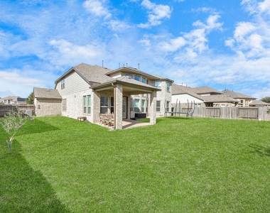 1911 Sapphire Pines Lane - Photo Thumbnail 45