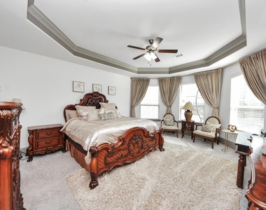 1911 Sapphire Pines Lane - Photo Thumbnail 19