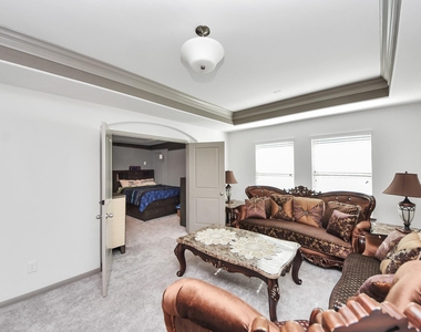 1911 Sapphire Pines Lane - Photo Thumbnail 26