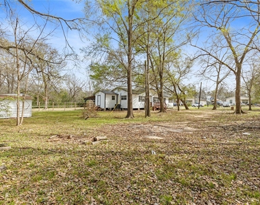 804 Avenue I - Photo Thumbnail 32
