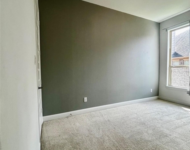 13326 Lake Chesdin Road - Photo Thumbnail 7