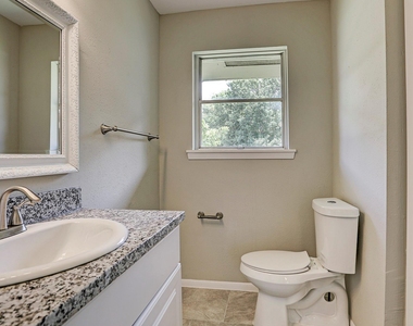 1803 Jones Street - Photo Thumbnail 8
