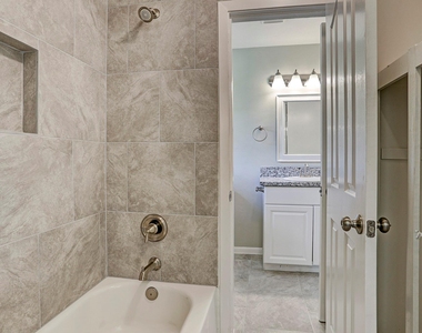 1803 Jones Street - Photo Thumbnail 9