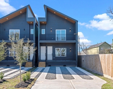 234 E 39th Street - Photo Thumbnail 22