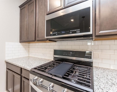 1230 Glendora Drive - Photo Thumbnail 10
