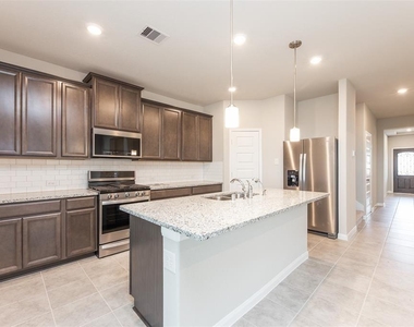 1230 Glendora Drive - Photo Thumbnail 8