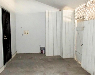 11203 Shannon Hills Drive - Photo Thumbnail 12