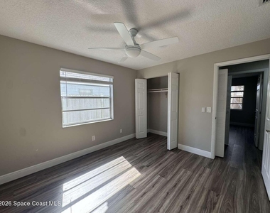1583 White Cap Way - Photo Thumbnail 15
