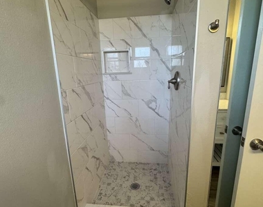1583 White Cap Way - Photo Thumbnail 19