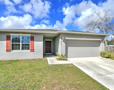 406 Easy Street - Photo Thumbnail 5