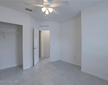406 Easy Street - Photo Thumbnail 32