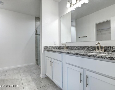 406 Easy Street - Photo Thumbnail 24