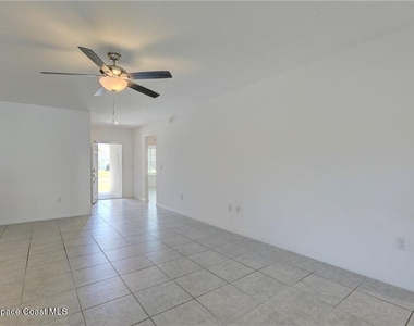 406 Easy Street - Photo Thumbnail 8