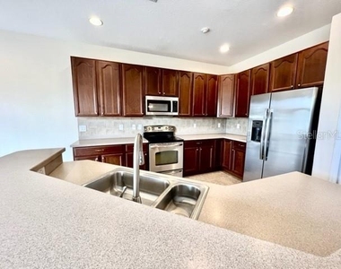 11051 Belle Haven Drive - Photo Thumbnail 8