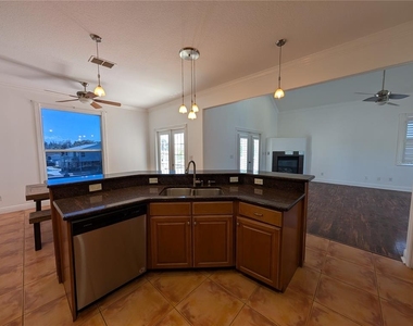 7436 Islander Lane - Photo Thumbnail 7