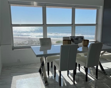 880 Mandalay Avenue - Photo Thumbnail 3