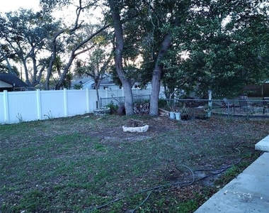 153 Rosedale Avenue - Photo Thumbnail 14