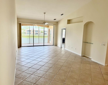 6444 7th Avenue Circle W - Photo Thumbnail 4